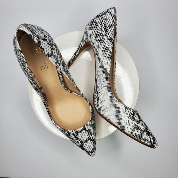 Revolve x Raye "Tia" Leather Heel in Grey Python Size 39.5 - Picture 1 of 10